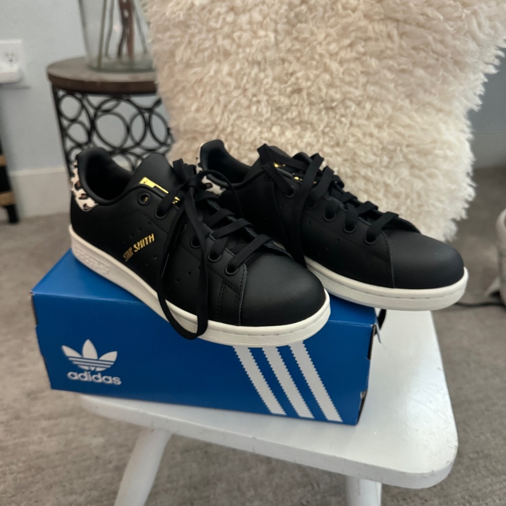 Adidas/ Stan Smith Women's Limited Edition Size 5 - NEW in box